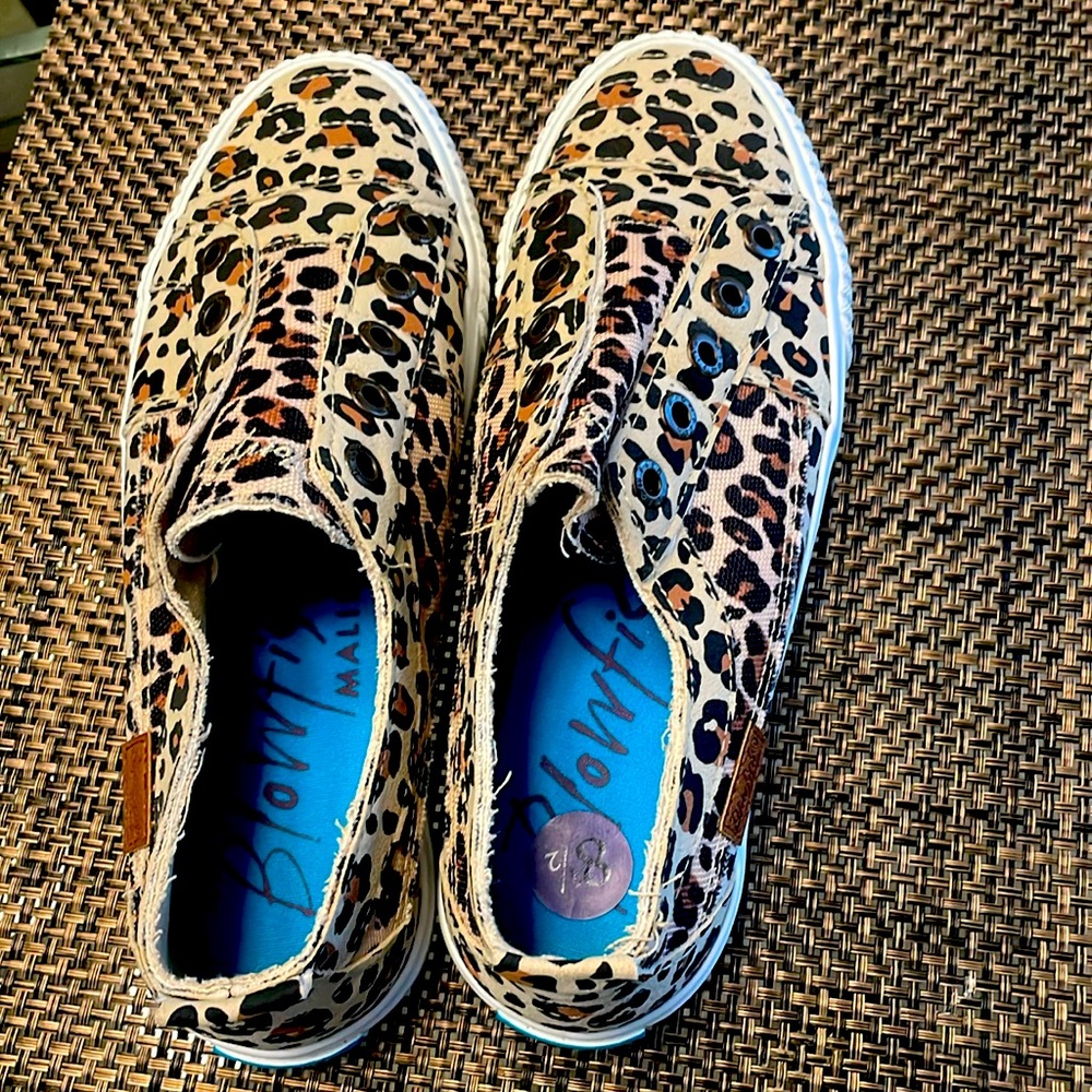 Blowfish Malibu animal print sneakers size 8 1/2
